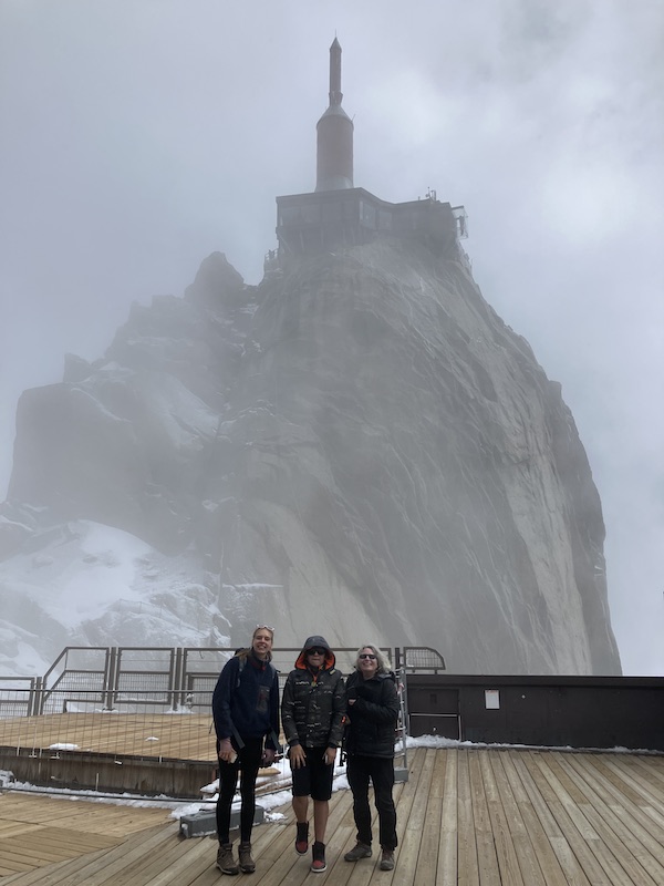 Ça caille à l'Aiguille du Midi